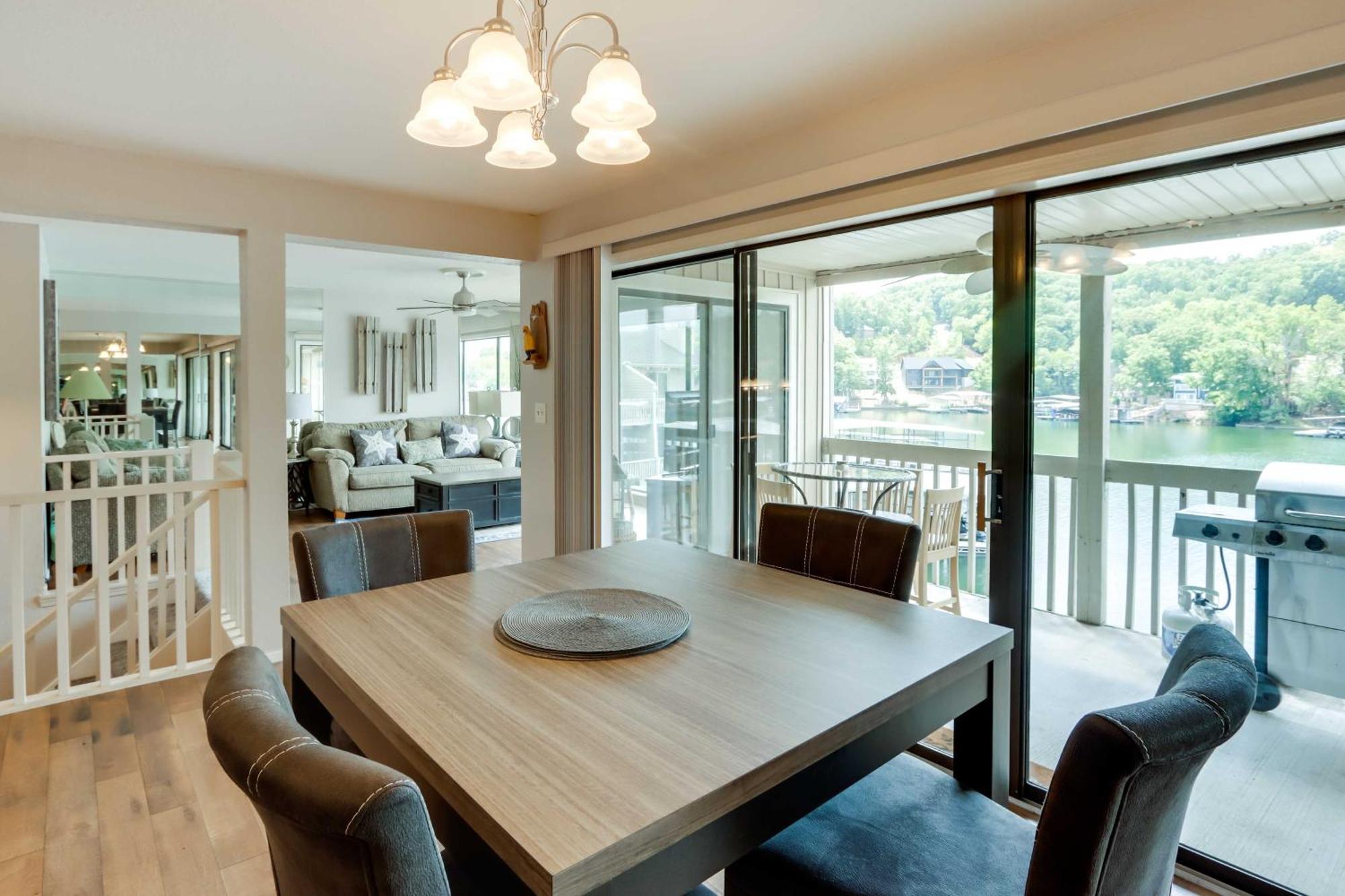 Lakefront Osage Beach Condo With Community Pool Zewnętrze zdjęcie
