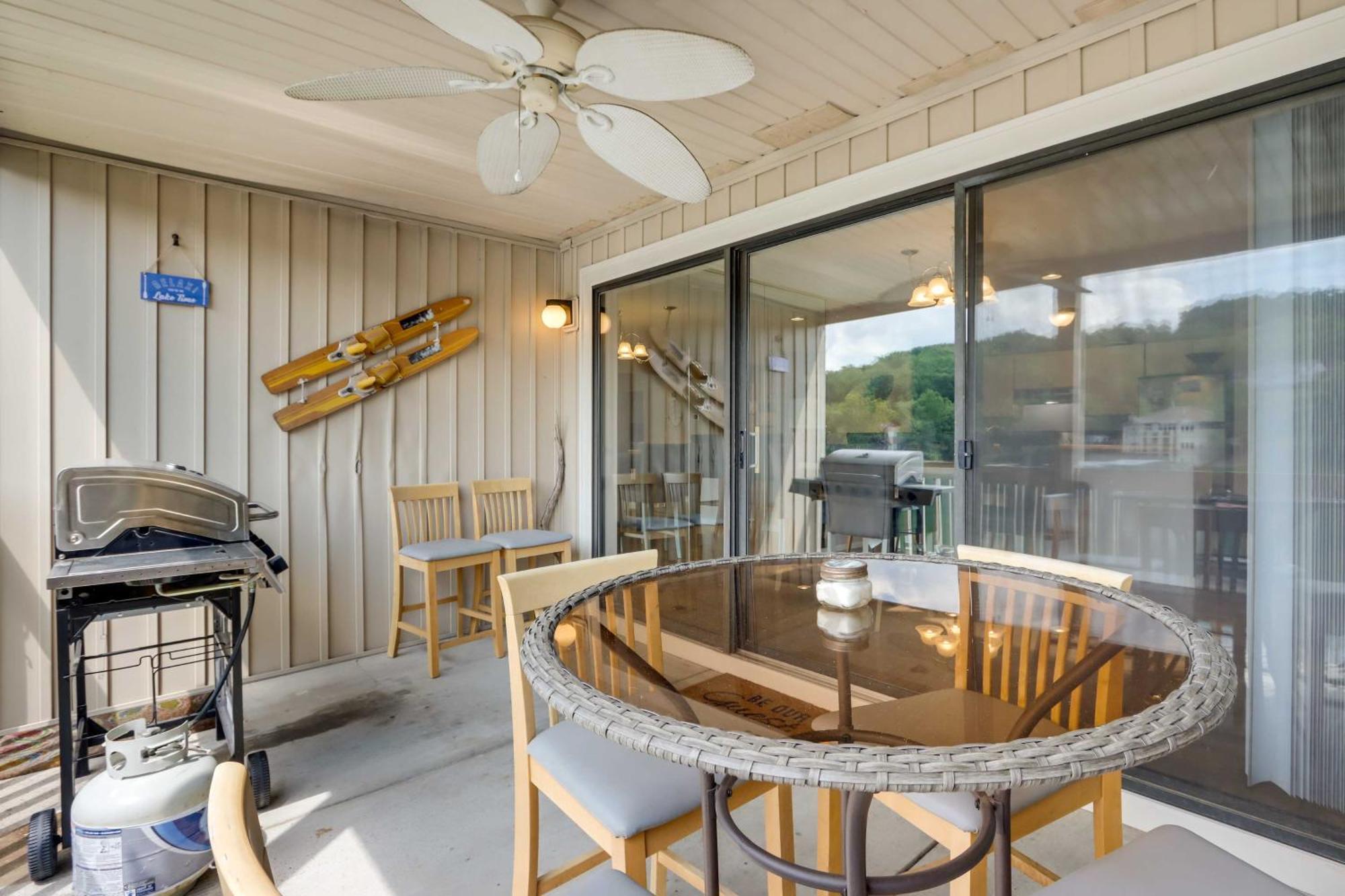 Lakefront Osage Beach Condo With Community Pool Zewnętrze zdjęcie